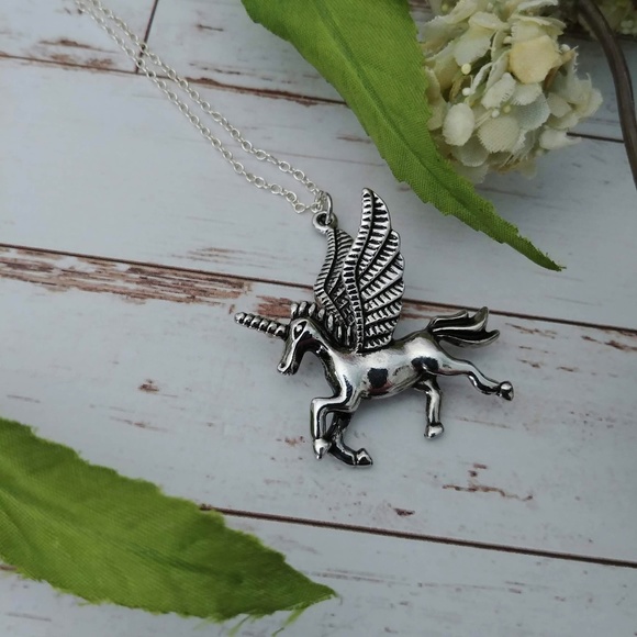 Jewelry - Mythical Pegacorn Pendent